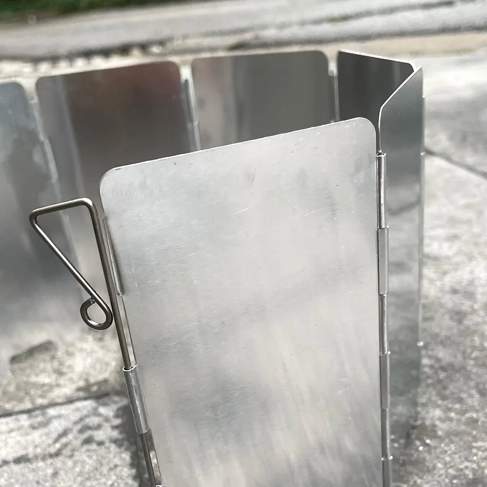 9-Plate Foldable Camping Stove Windshield – Aluminum Windproof Screen